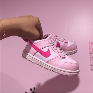 Kids Pink Nike-Style Low Top Sneakers
